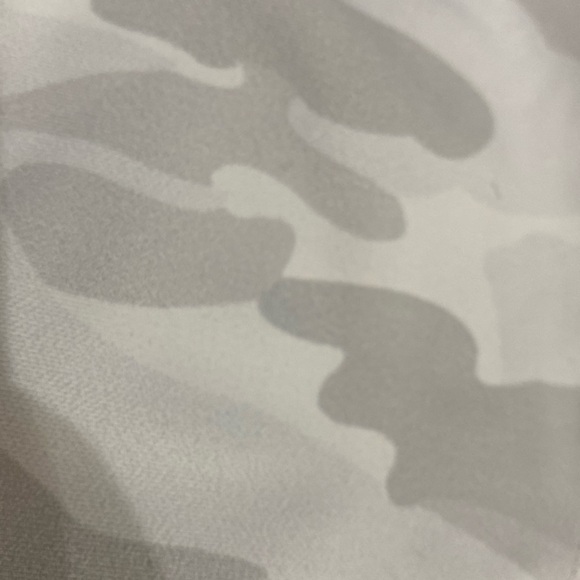 Ododos gray & white leggings with side pocket - Size Medium - Picture 4 of 9